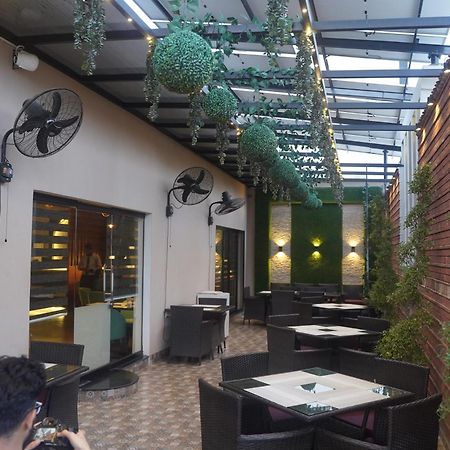 Swarg Hotel Sahiwal 외부 사진