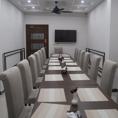 Swarg Hotel Sahiwal 외부 사진