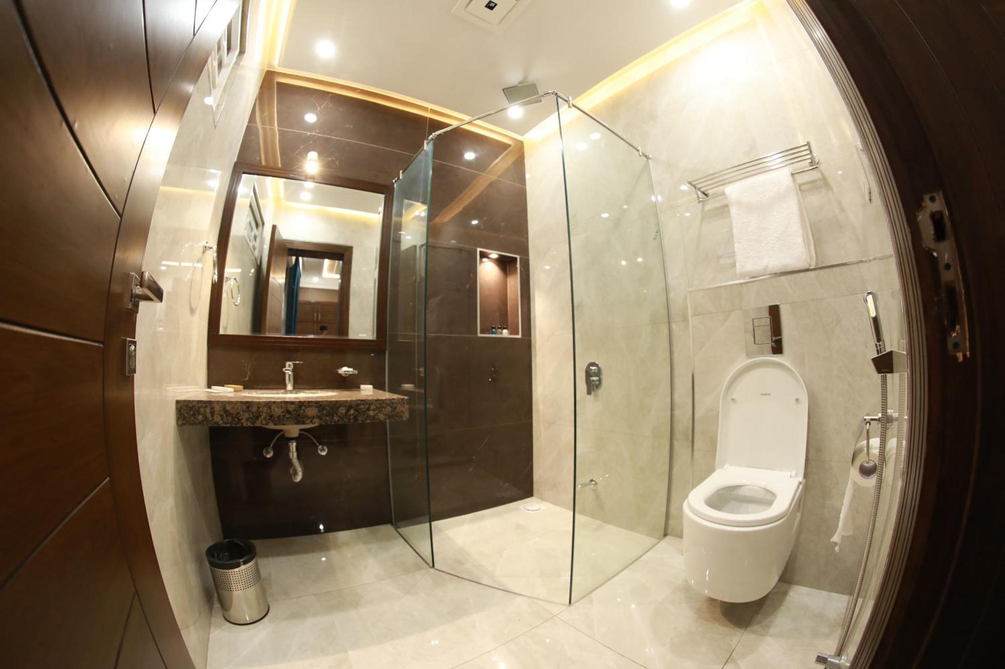 Swarg Hotel Sahiwal 외부 사진